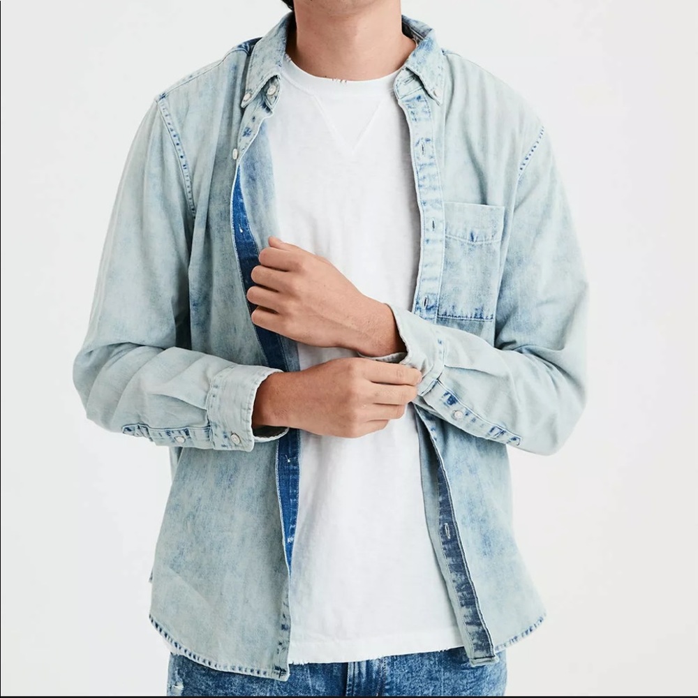 AMERICAN EAGLE Denim Acid Wash Shirt